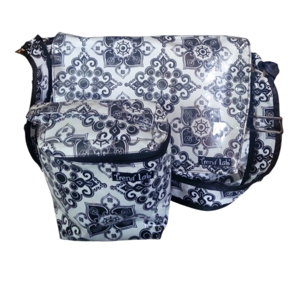 Trend Lab Black and White Floral Baby Diaper Bag Utility Set With Bottle Bag - Picture 1 of 11